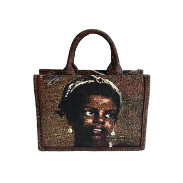 BUST OF A WOMAN WITH A PEARL NECKLACE BAG